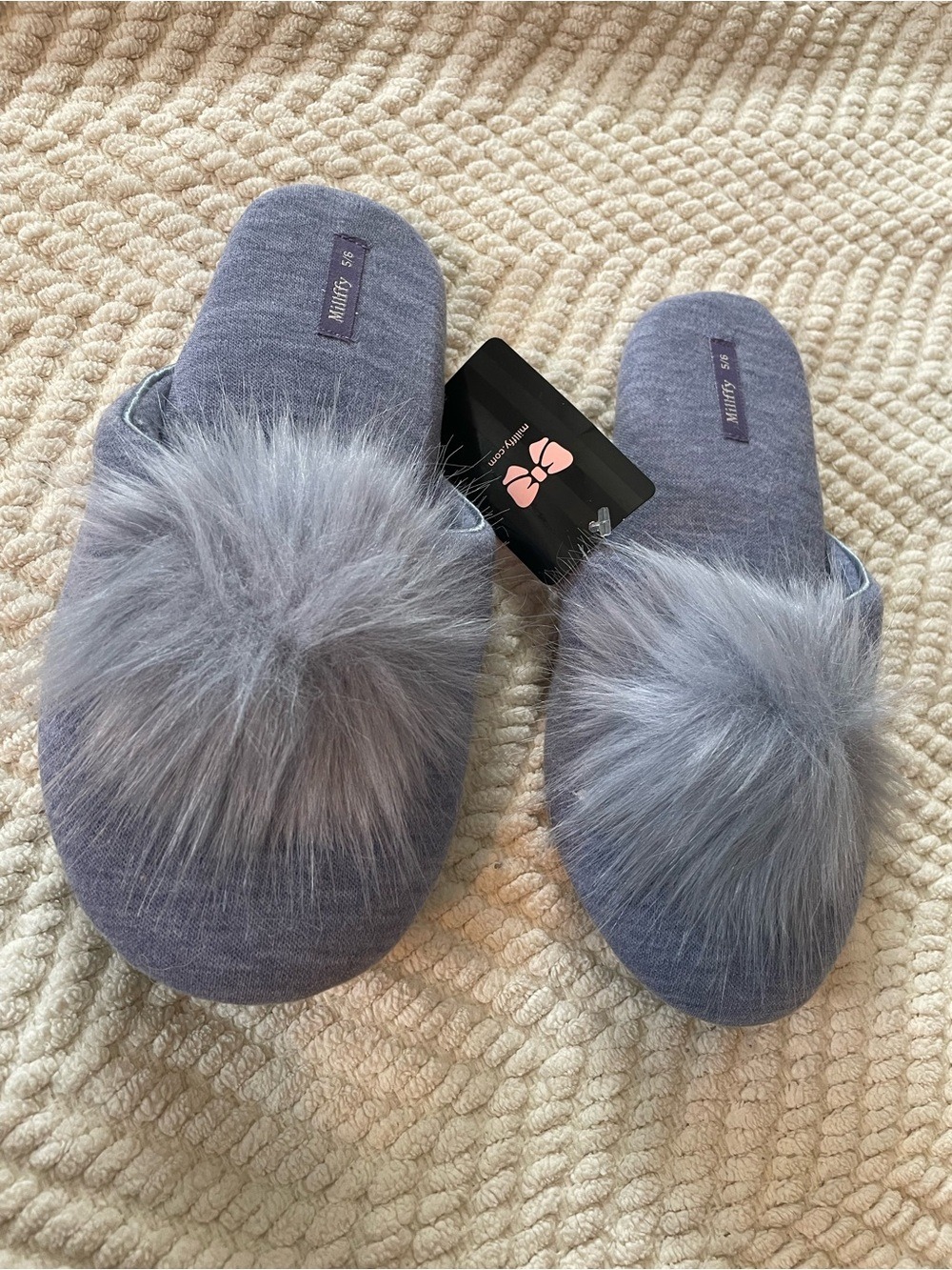 Cozy Faux-Fur Slide Slippers-NEW - Picture 3 of 5